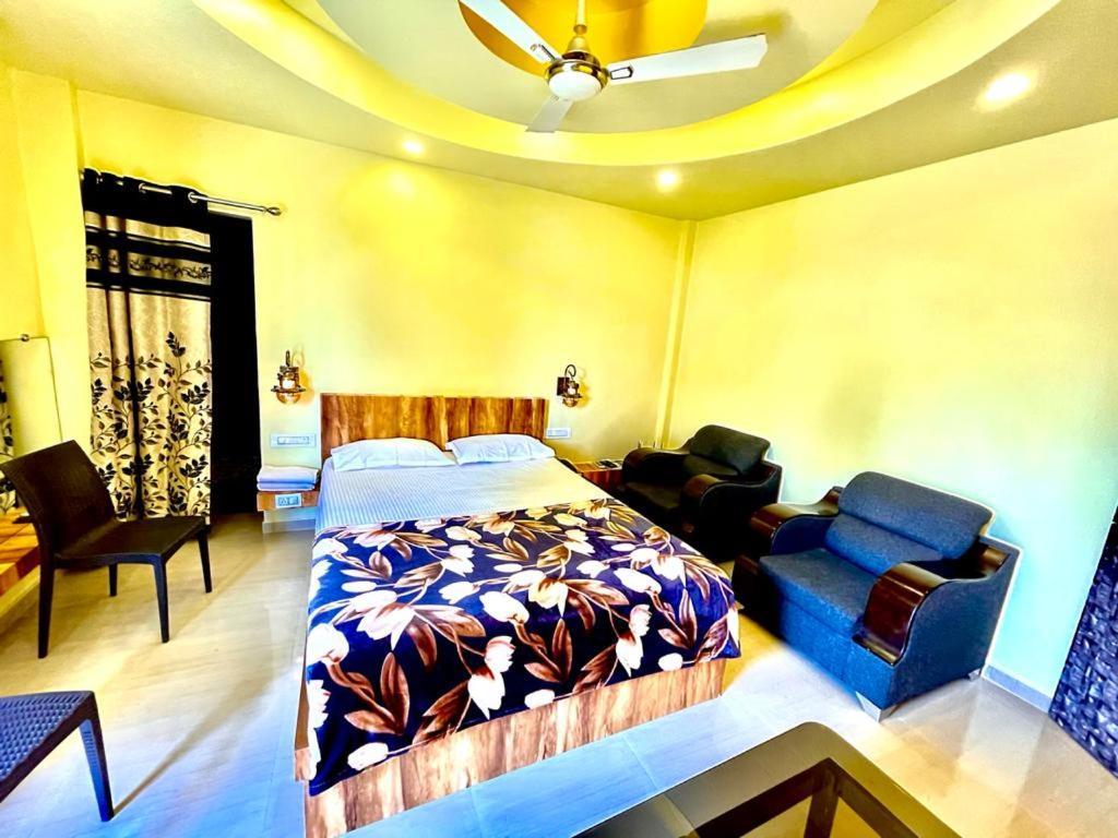 Hotel Saptarang Residency Panhāla Exterior foto