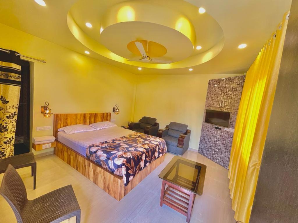 Hotel Saptarang Residency Panhāla Exterior foto