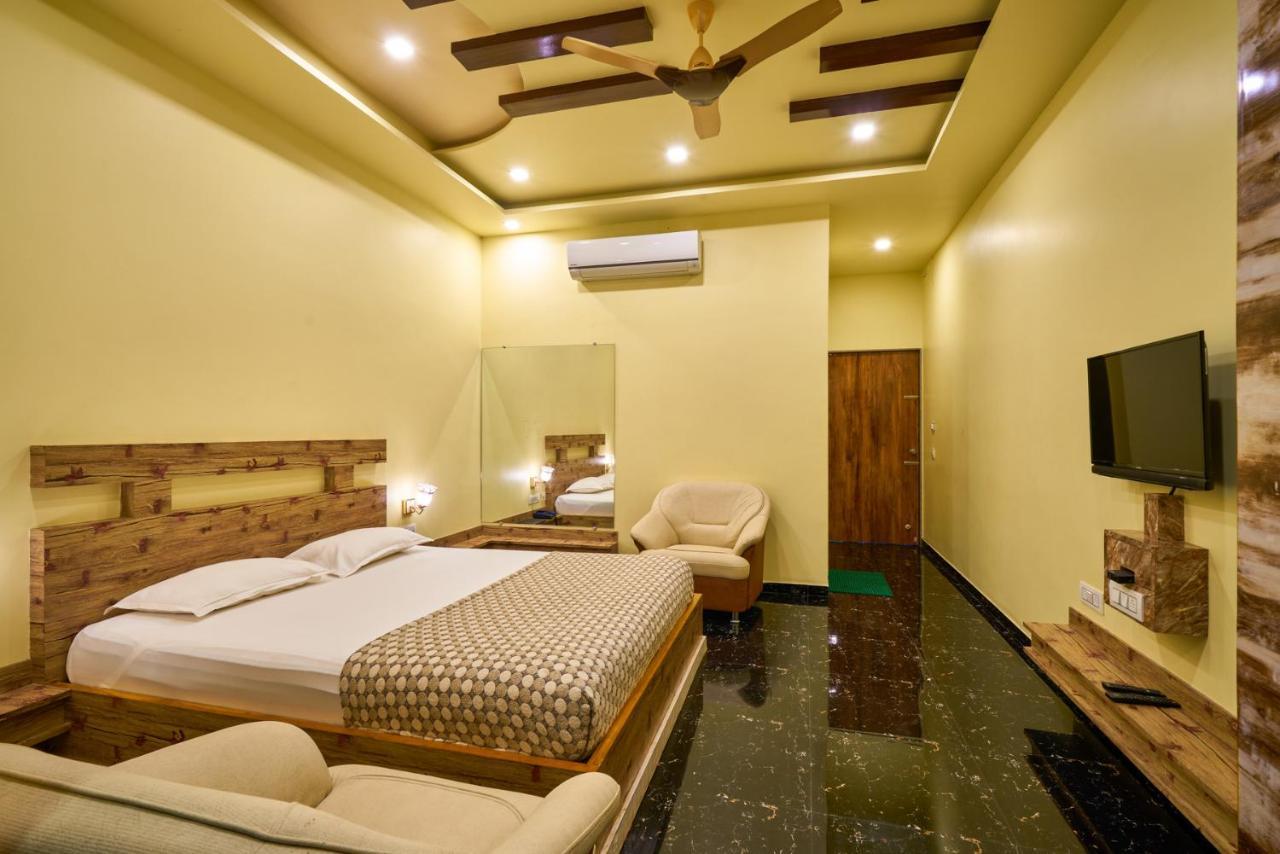 Hotel Saptarang Residency Panhāla Exterior foto